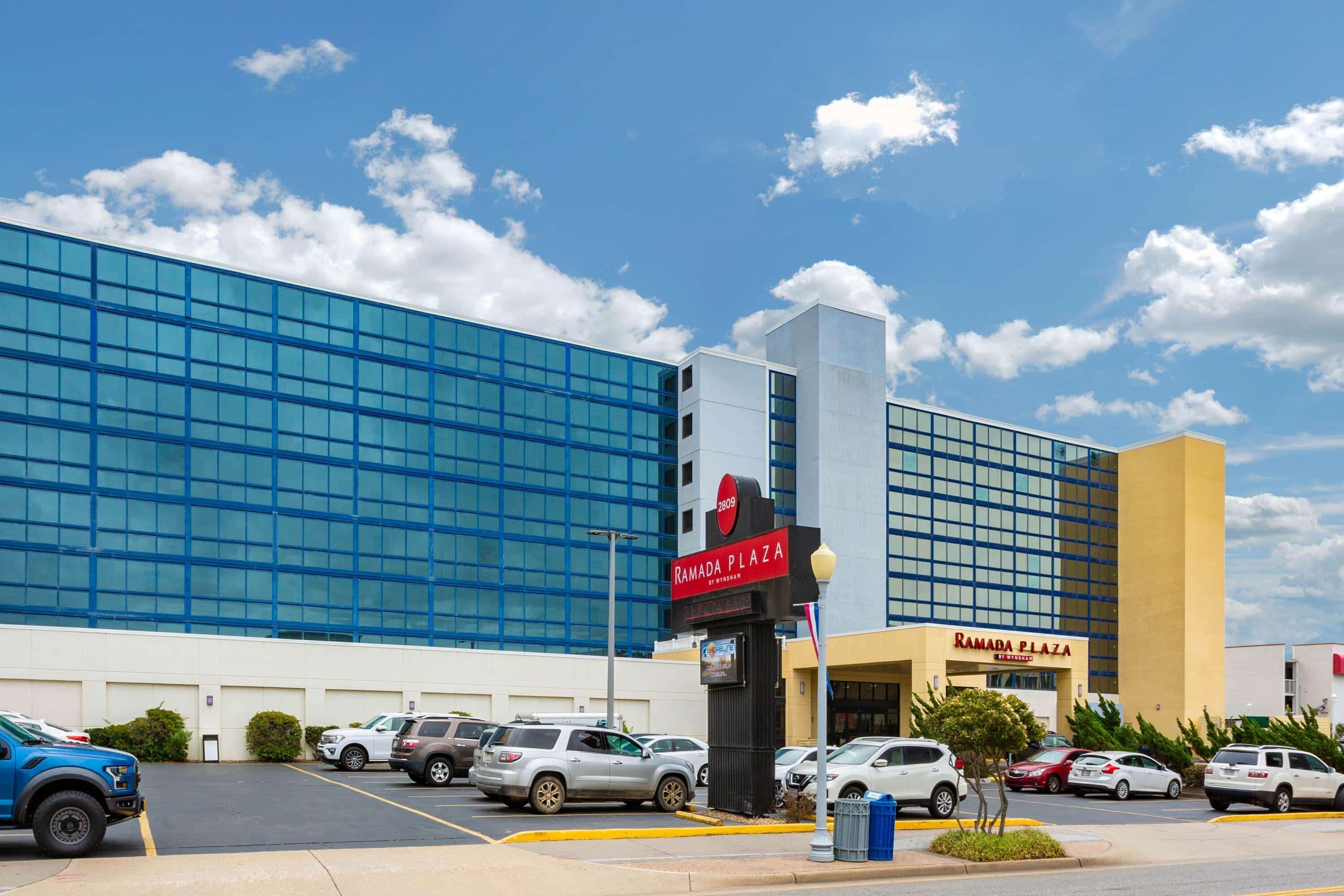 Ramada Plaza By Wyndham Virginia Beach Oceanfront Exteriör bild