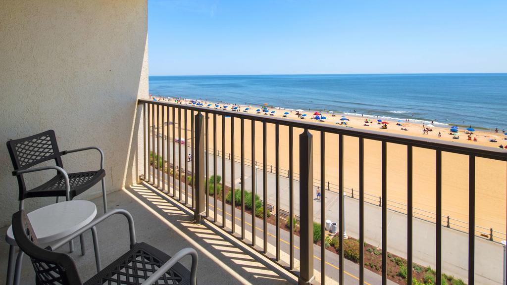 Ramada Plaza By Wyndham Virginia Beach Oceanfront Exteriör bild