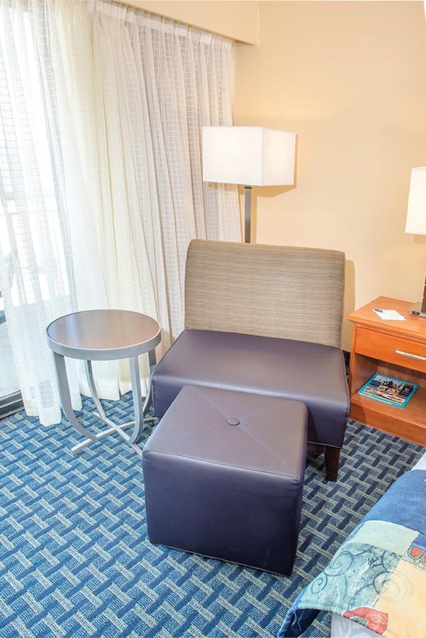 Ramada Plaza By Wyndham Virginia Beach Oceanfront Rum bild